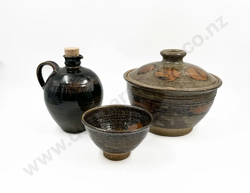 Three Pieces of Assorted Pottery Image 1++