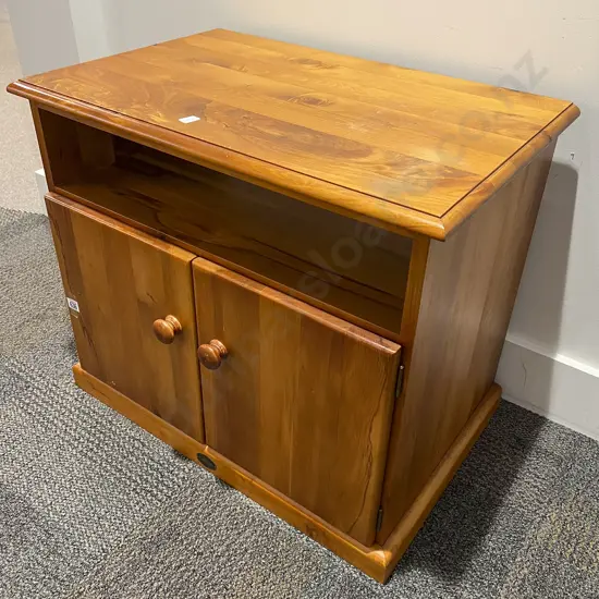 Classic Wood Furniture NZ Made Two Door TV Stand