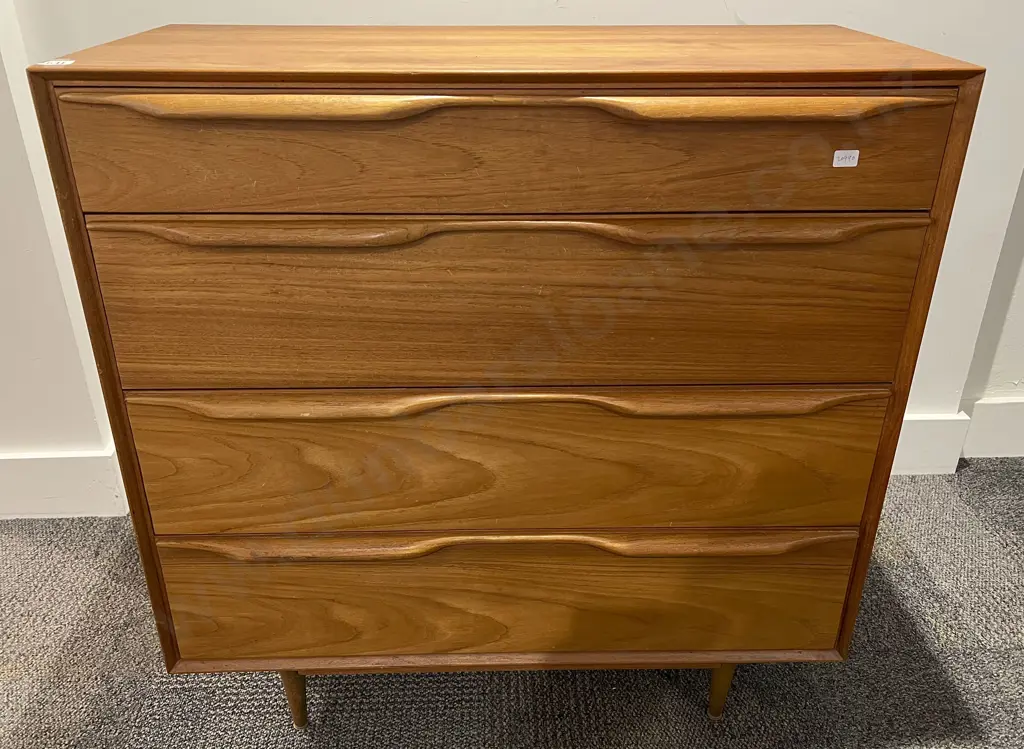 Scandinavian Style Four Drawer Chest of Drawers Image 1++