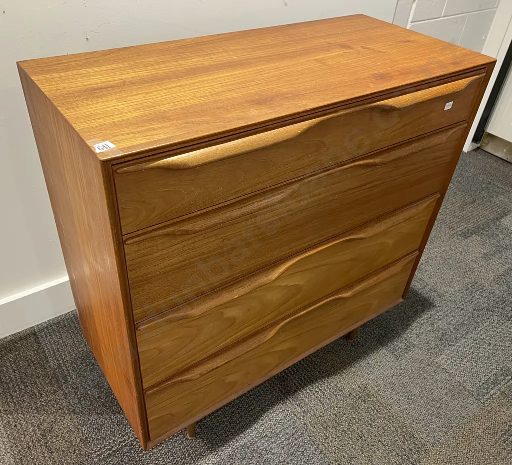 Scandinavian Style Four Drawer Chest of Drawers Image 1++