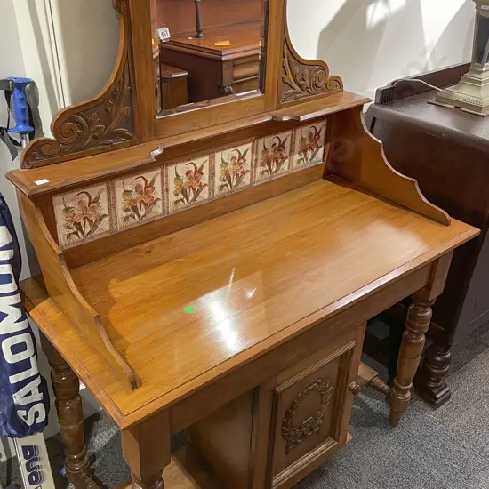Colonial Tile and Mirror Backed Wash Stand