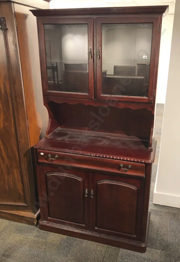 Reproduction Kitchen Dresser With Glazed Doors to Top Image 1++