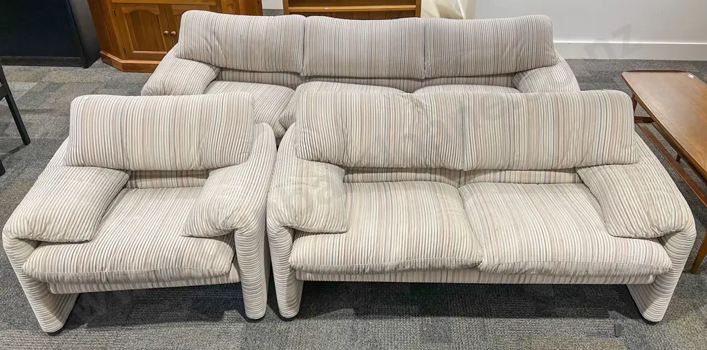 Three Piece Lounge Suite Image 1++