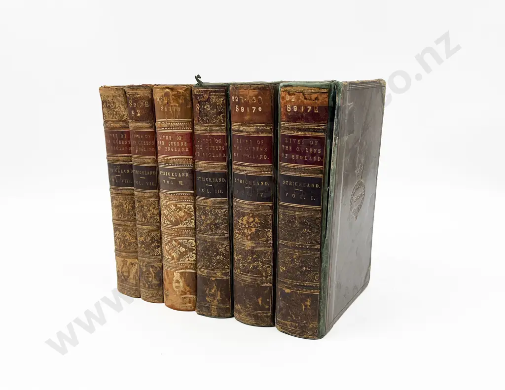 Strickland Agnes - Lives of the Queens Of England - Vols I Image 1++