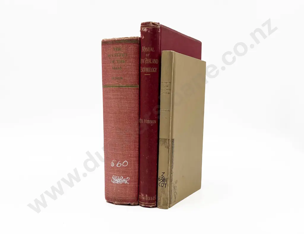 3 New Zealand Natural History Volumes Image 1++