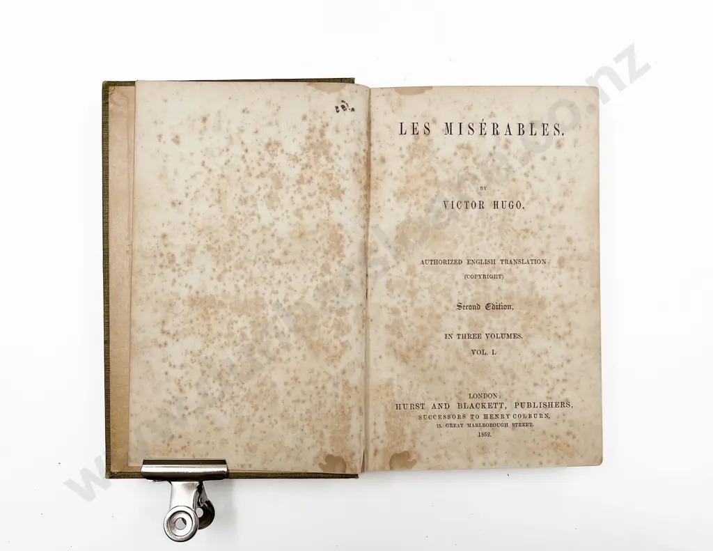 Hugo Victor - Les Miserables (3 Volumes) Image 1++