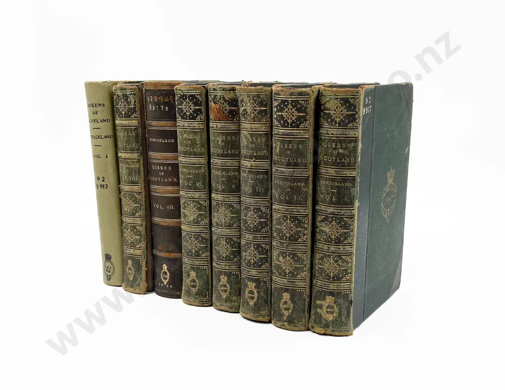 Strickland Agnes - Lives of the Queens of Scotland and English Princesses  (8 Volumes) Image 1++