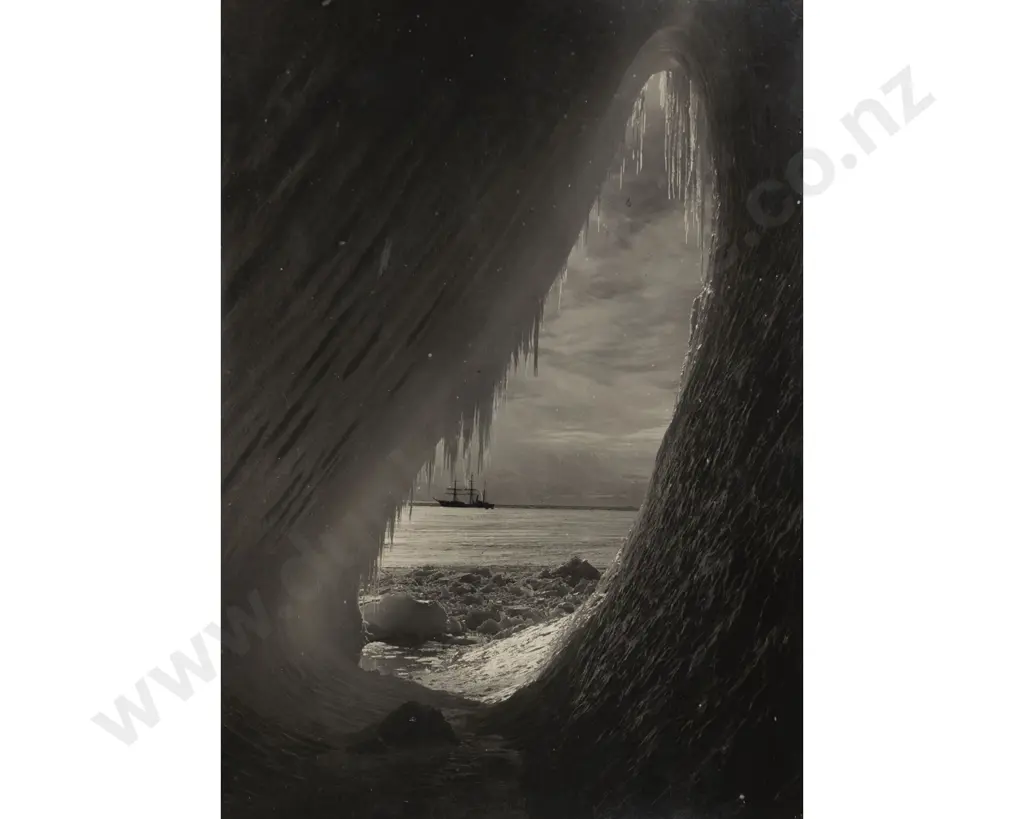 Herbert G Ponting - 20 Photographs From The British Antarctic "Terra Nova" Expedition 1910-13 Image 1++