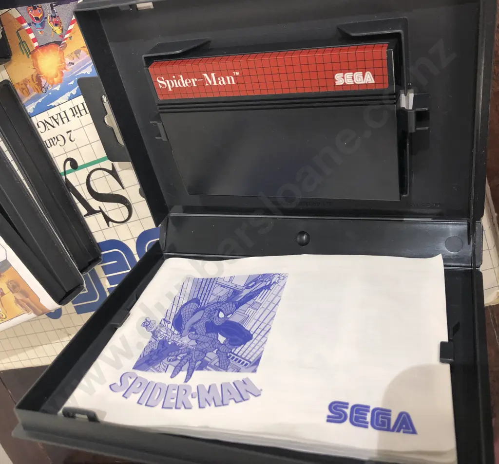 Large Qty of Assorted Vintage Consoles/Games Including Boxed Sega Master System Plus Image 1++