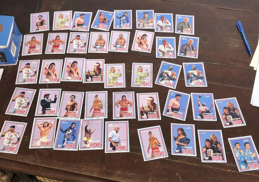 Bubblegum Card Series "Superstars of Wrestling" & Wrestling Ring Image 1++