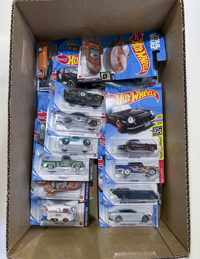 24 Original Bubble Packed Hot Wheels Vehicles Image 1++