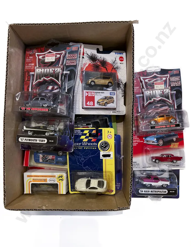 Original Bubble Packed Muscle Machines & Assorted Image 1++