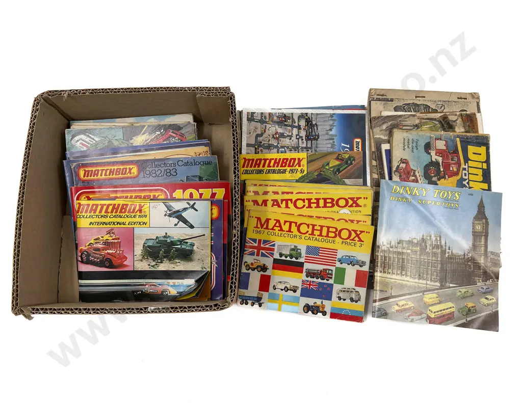 Collection Matchbox & Dinky Pocket Catalogues Image 1++