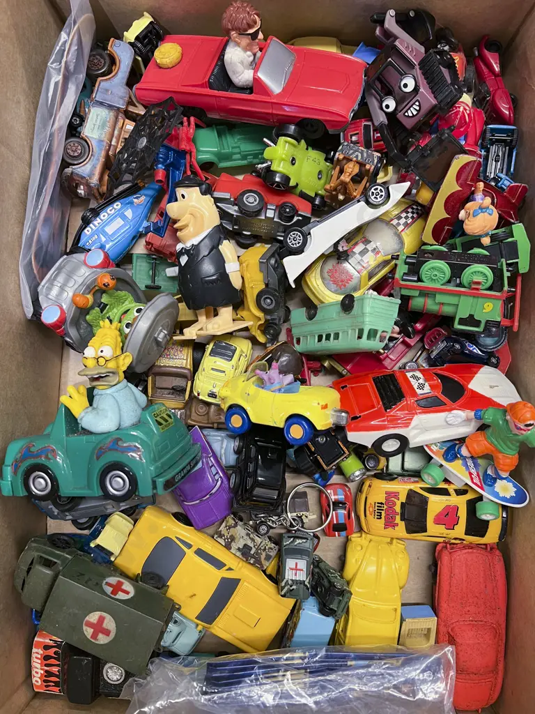 Quantity Assorted Diecast Vehicles Image 1++