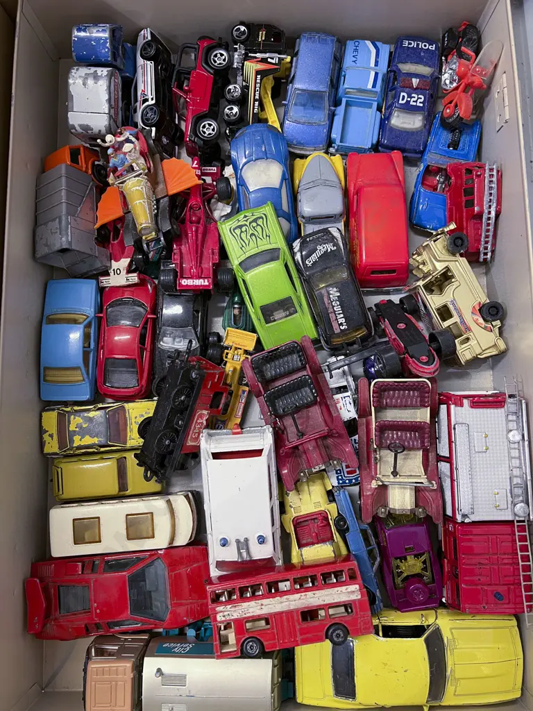 Quantity Diecast Matchbox Vehicles Image 1++
