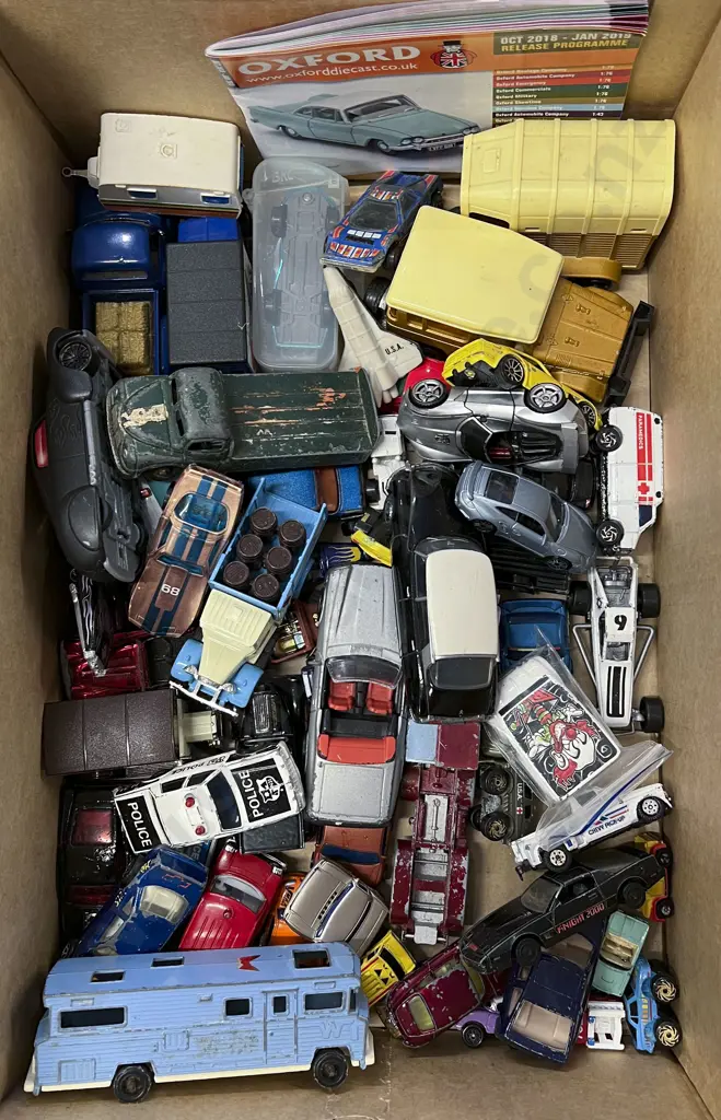 Quantity Assorted Diecast Vehicles Image 1++