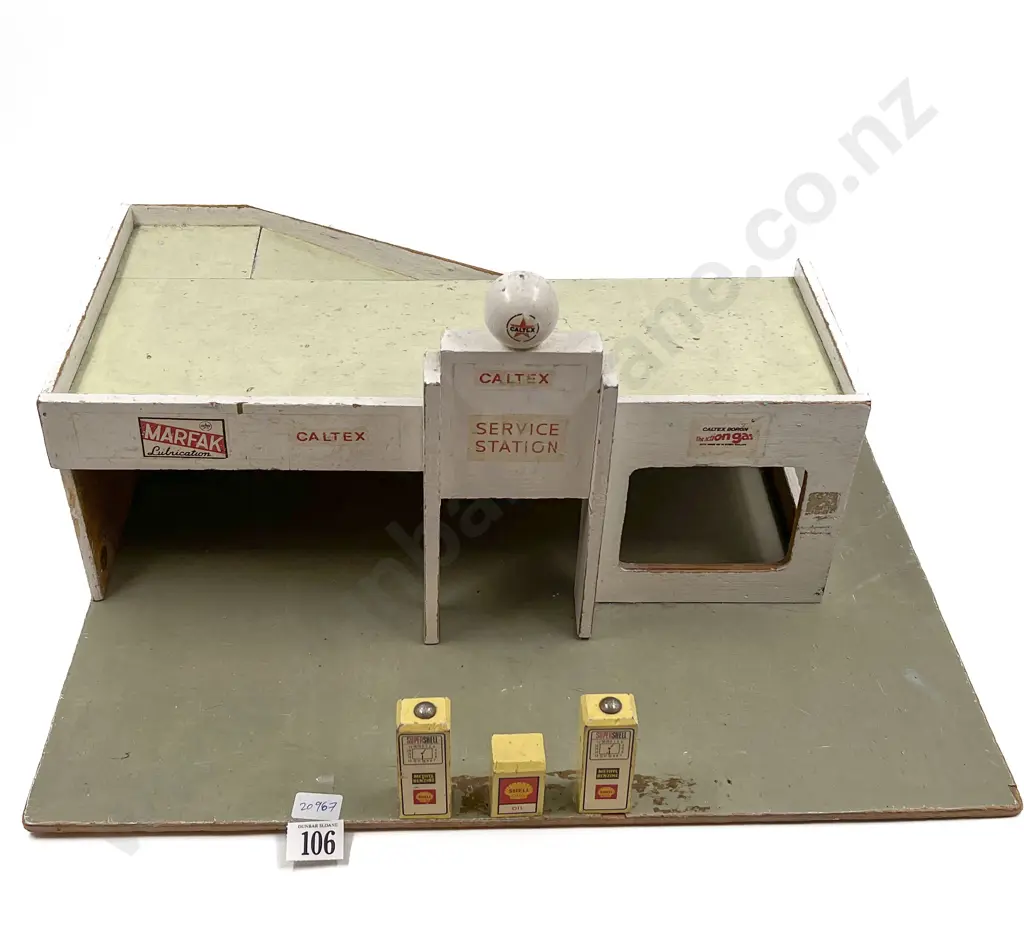 Vintage Wooden Caltex Service Station Image 1++