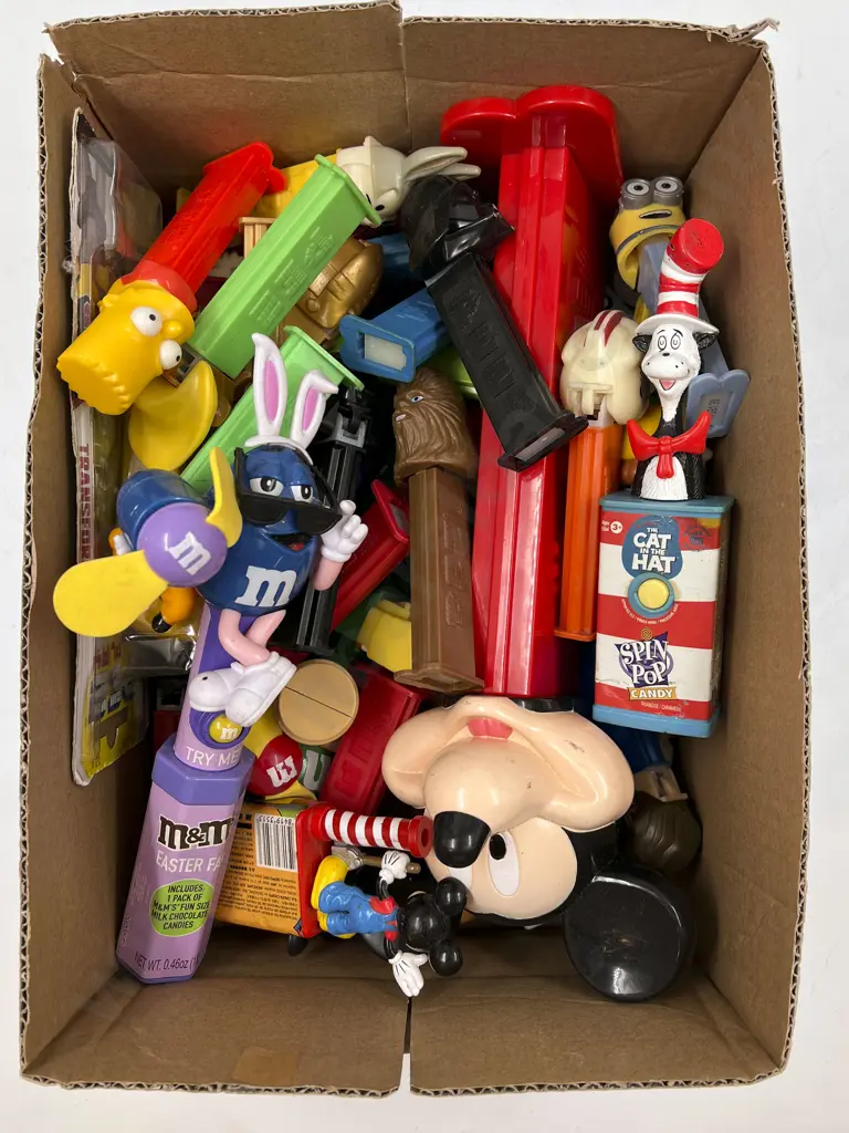 Quantity of PEZ & Other Lolly Dispensers Image 1++