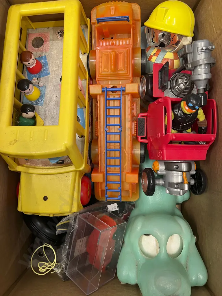 Quantity of Vintage Plastic Vehicles & Toys Image 1++