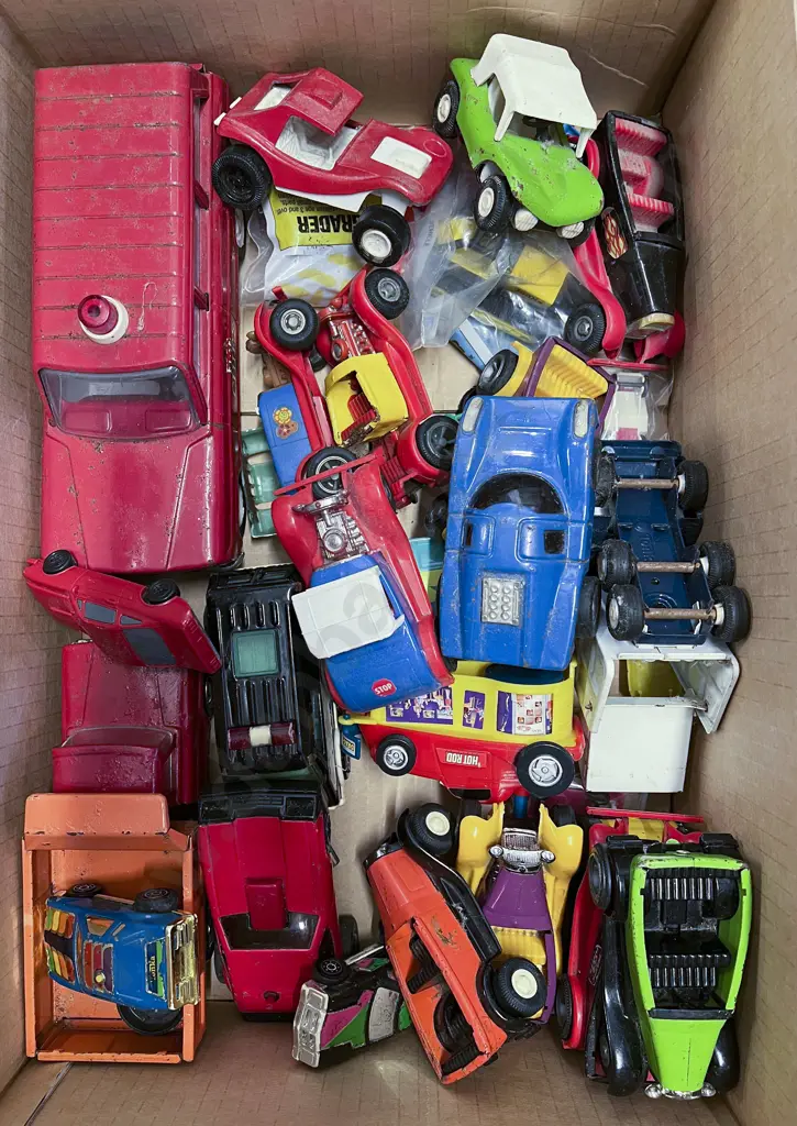 Quantity Tinplate Tonka & Other Vehicles Image 1++