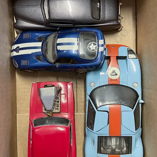 Quantity Large Scale Diecast Vehicles
