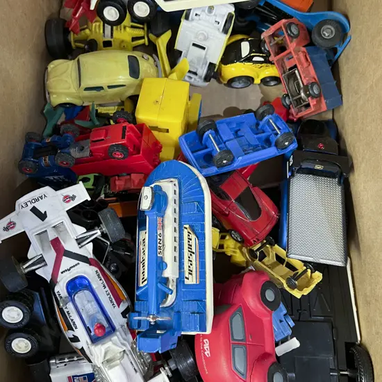 Quantity of Assorted Vehicles