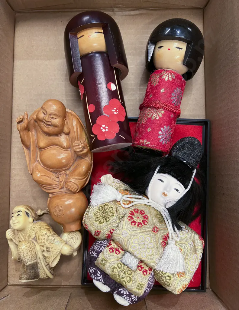 Three Japanese Dolls Image 1++