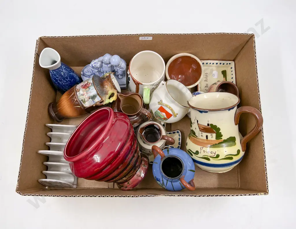 Box of Assorted Pottery and China Incl. Shelley Crest-Ware Image 1++