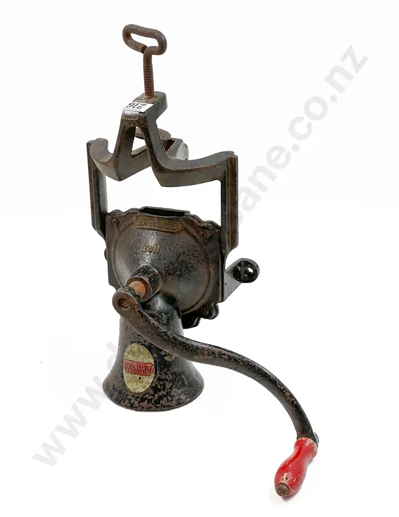 Vintage Wrought Metal 'Beatrice Clamp Mincer' Image 1++