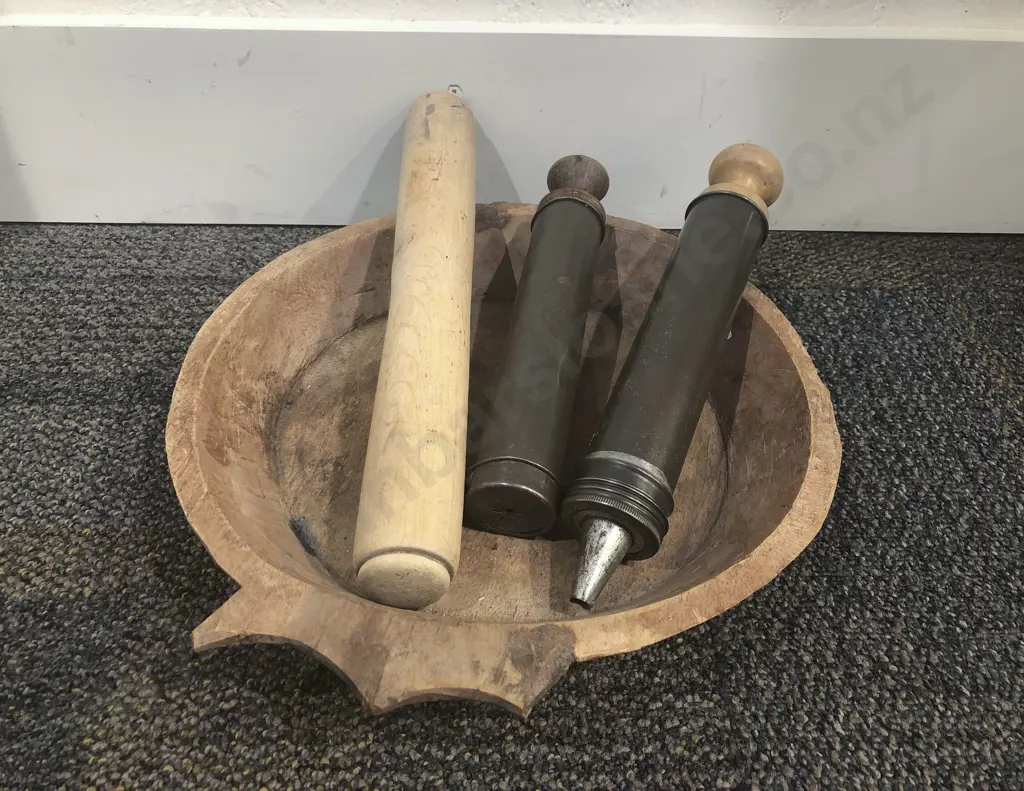 Qty of Vintage Kitchenalia Including Icing Press and Rolling Pin Image 1++