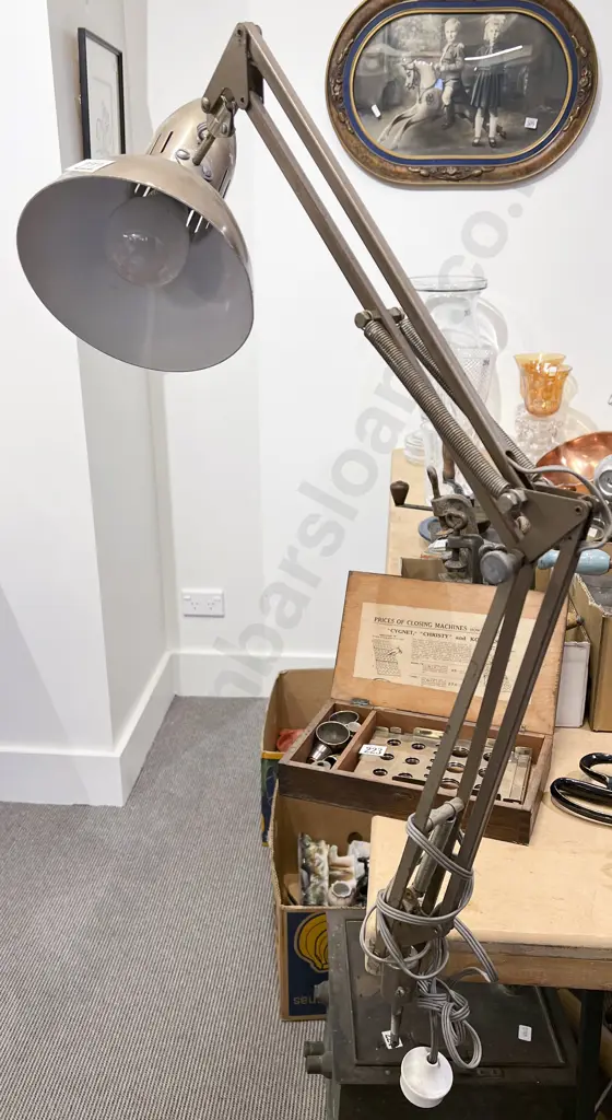 Vintage Angle-Poised Clamp Lamp Image 1++