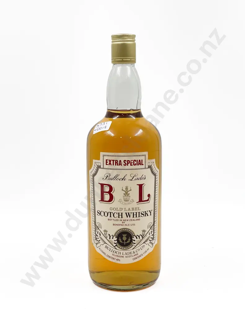 Bulloch Lade's Gold Label Scotch Whisky 1.125 Litre Image 1++