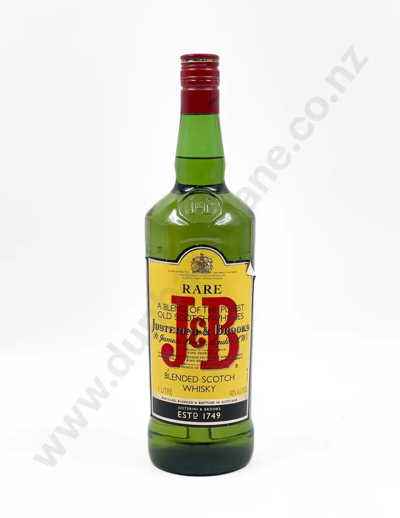 J&B Blended Scotch Whisky 1 Litre Image 1++
