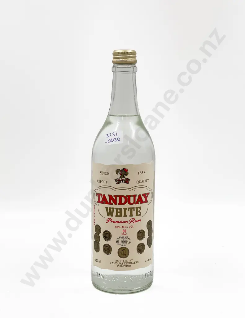 Tanduay White Premium Rum 750ml Image 1++