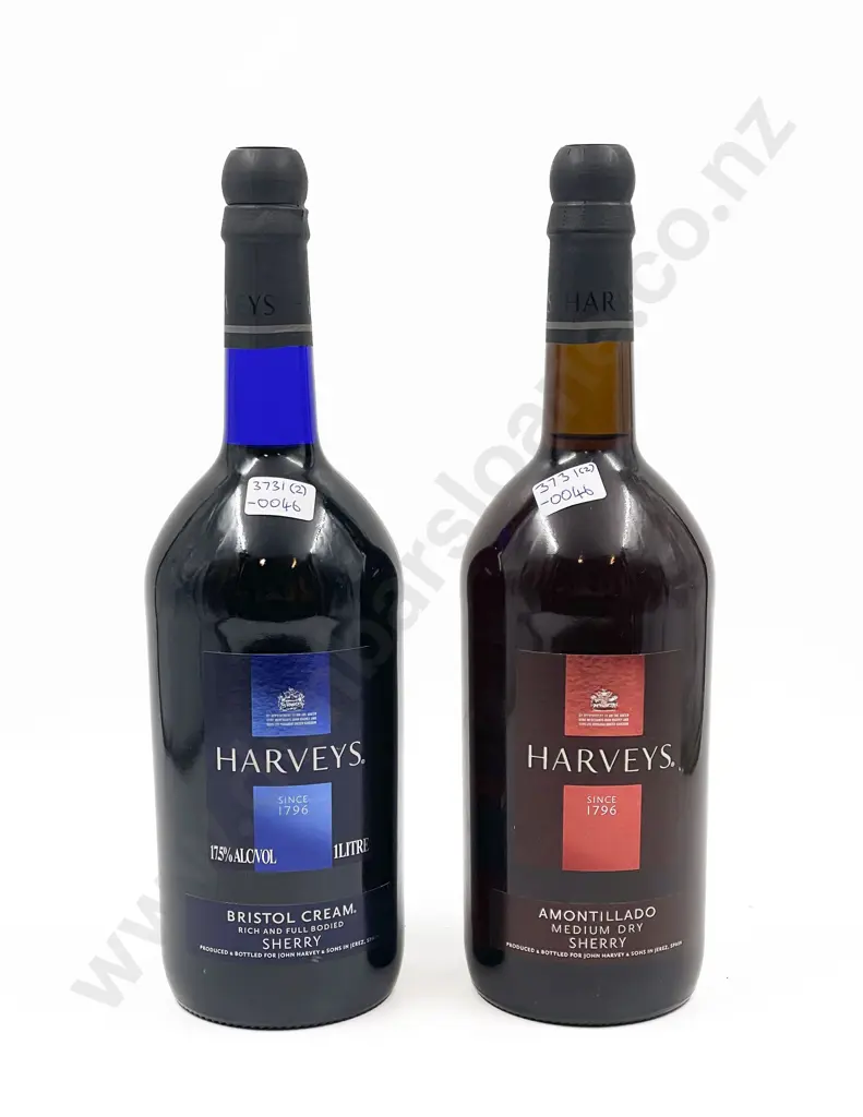 Bottle of Harveys Amontillado and Harveys Bristol Cream Image 1++