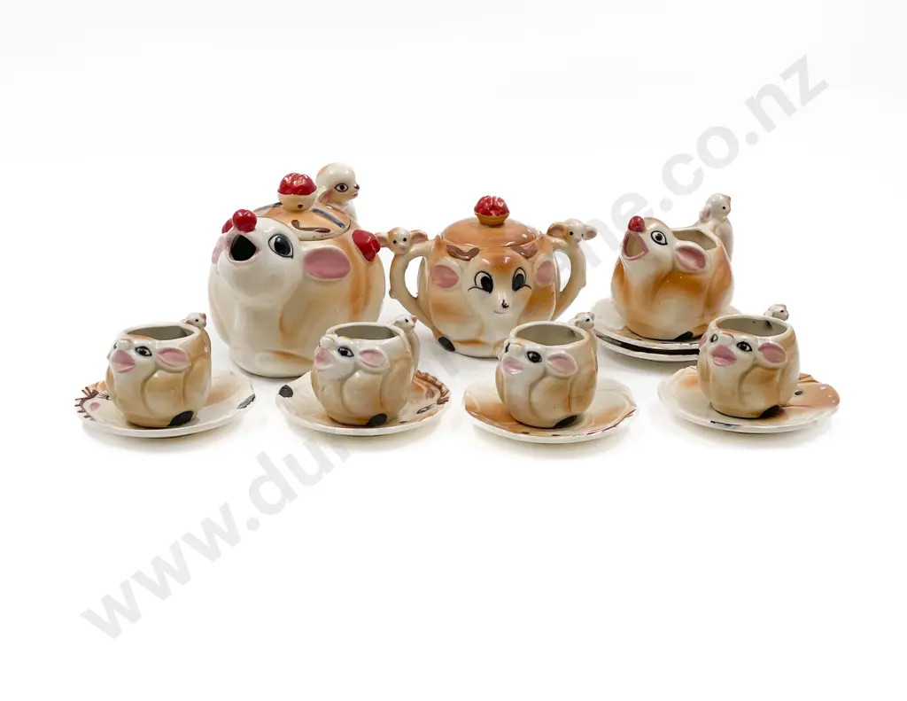 Decorative Deer Form Children's Tea Set Image 1++
