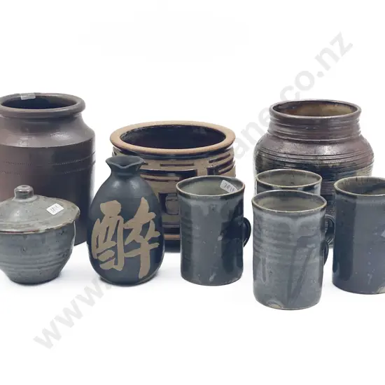 Quantity of Assorted Ceramics (9)