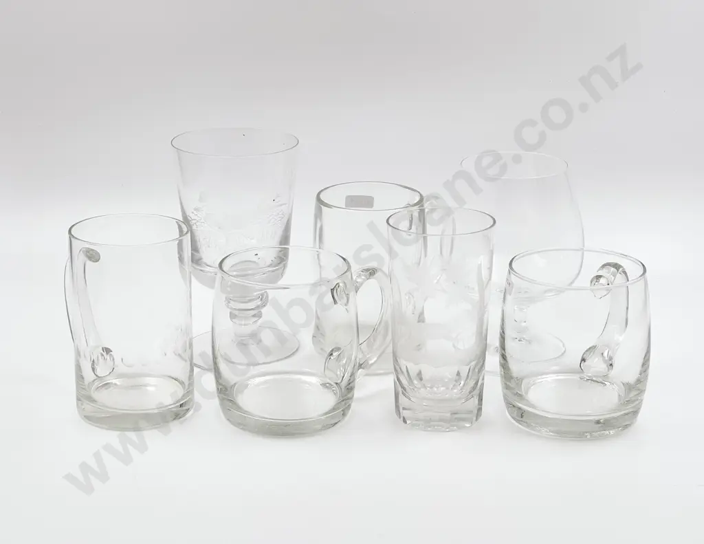 Small Quantity of Assorted Glassware Image 1++