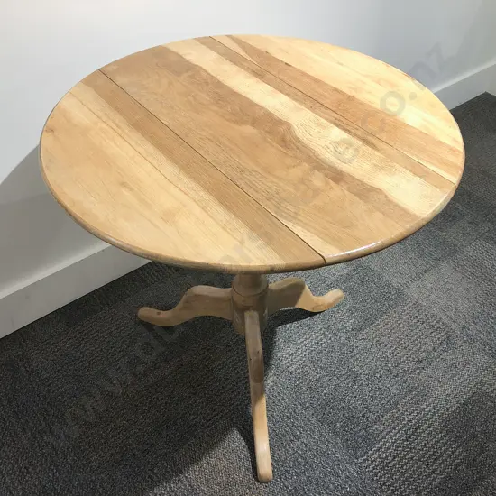 Drop Leaf Pine Table