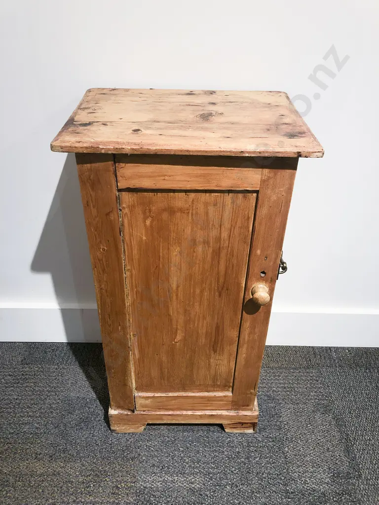 Pine Cupboard Image 1++