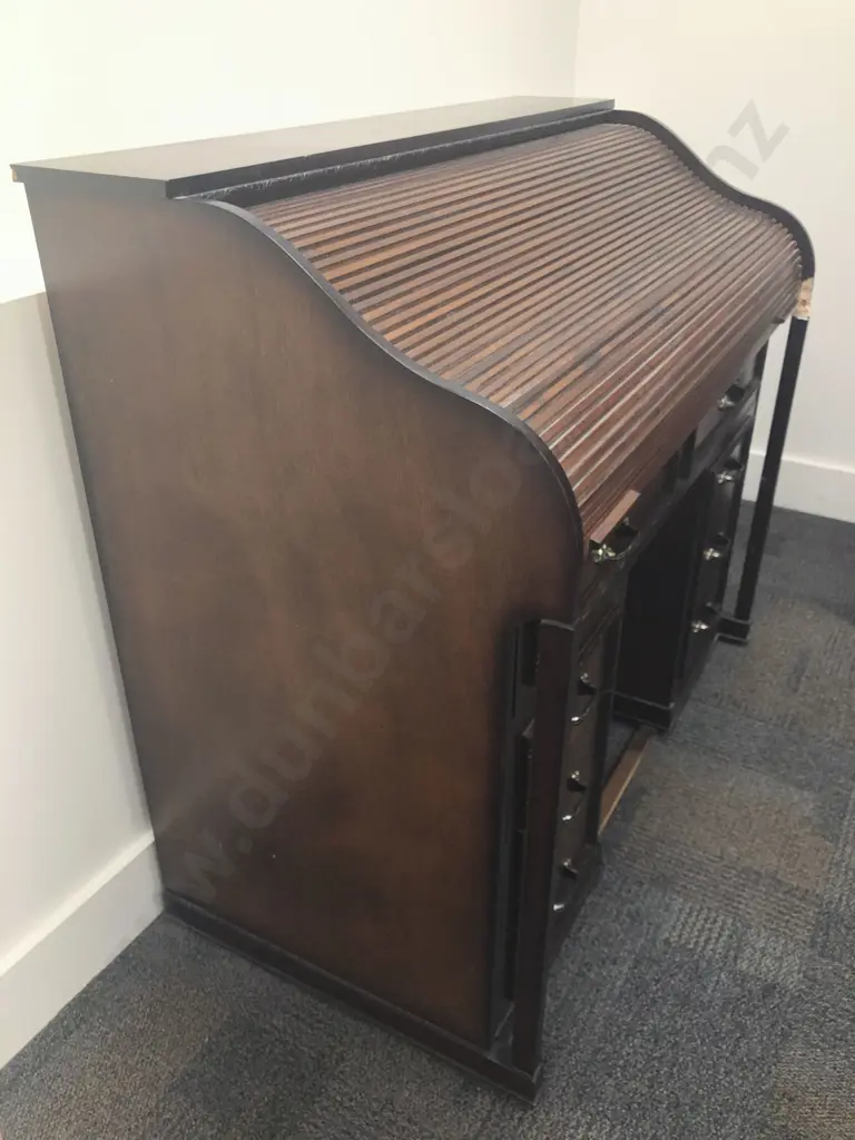 Reproduction Roll Top Desk Image 1++