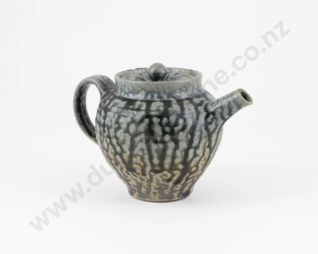 Mirek Smisek Teapot Image 1++