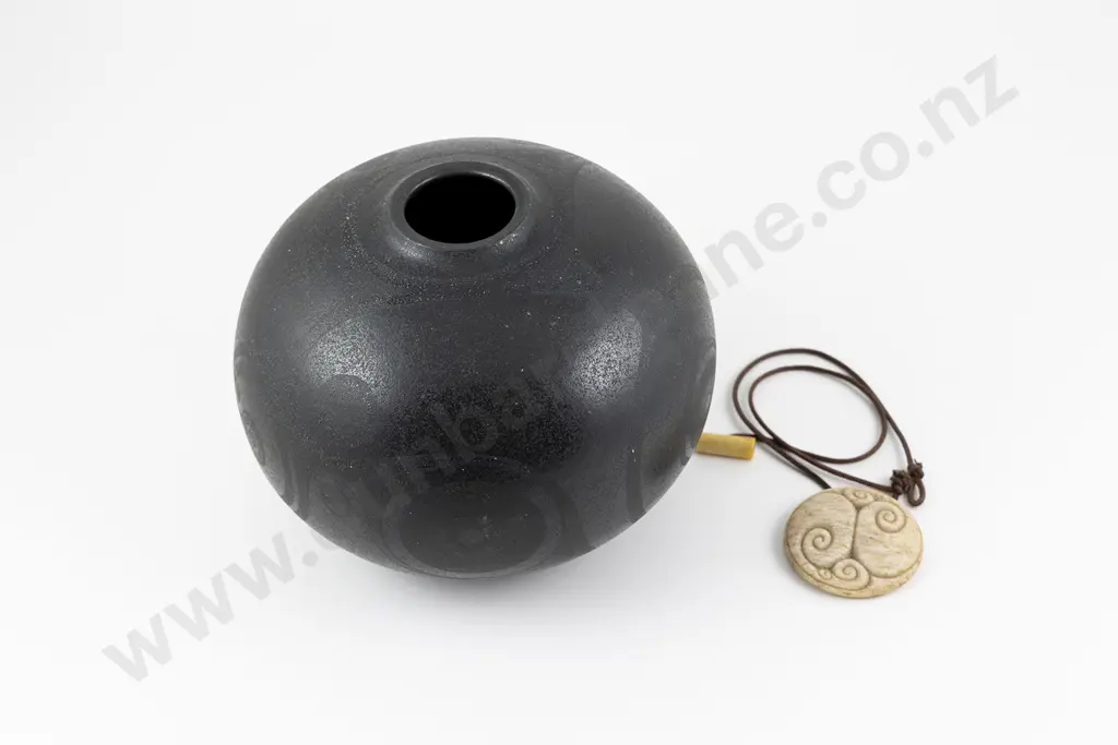 Anneke Borren Lidded Orb Image 1++