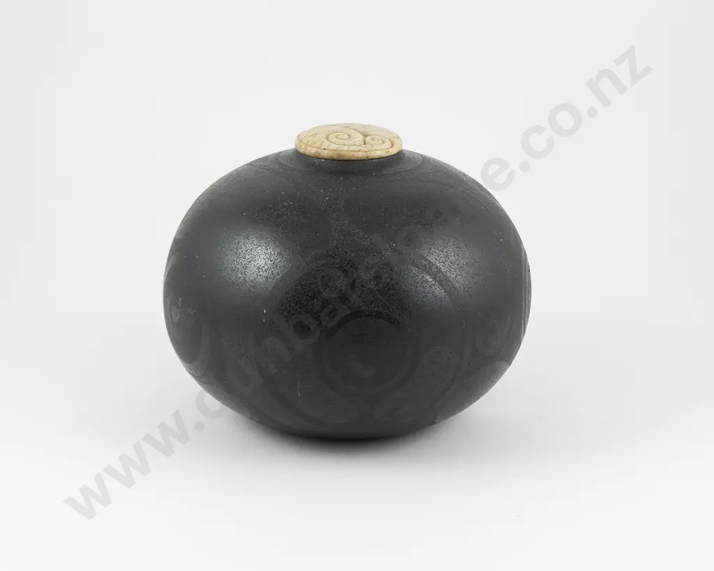 Anneke Borren Lidded Orb Image 1++