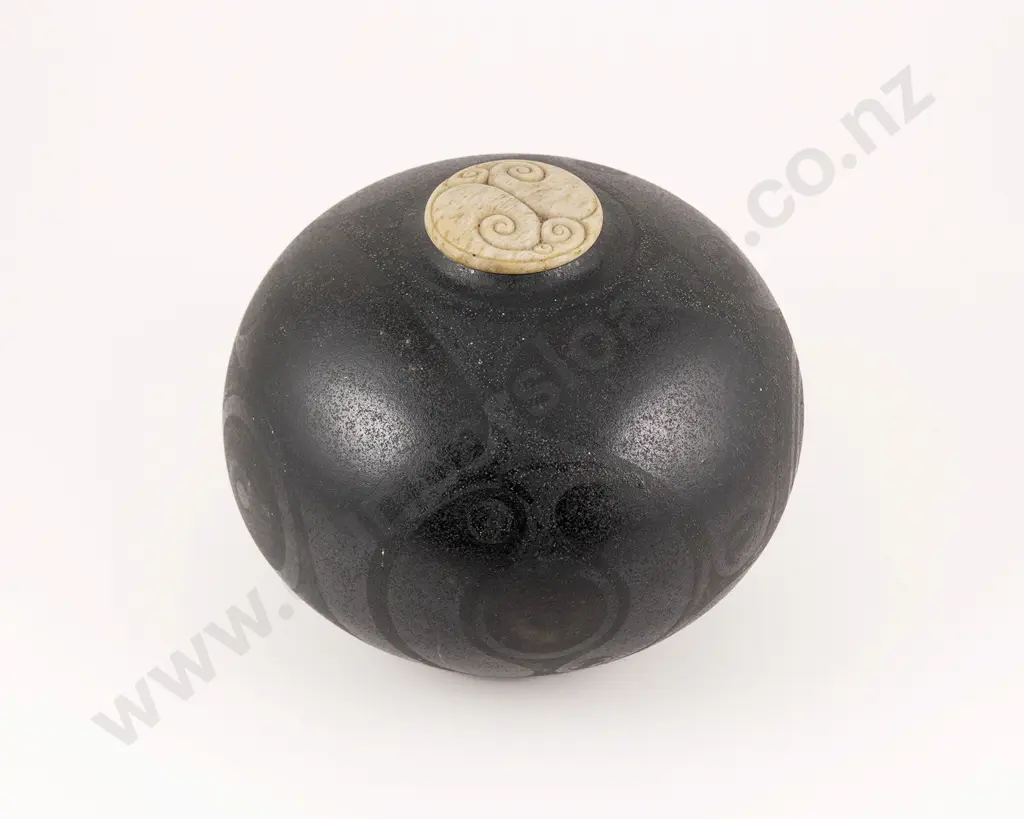 Anneke Borren Lidded Orb Image 1++