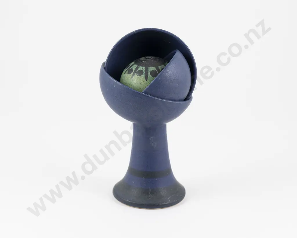 Anneke Borren Sculptural Flower Form Image 1++