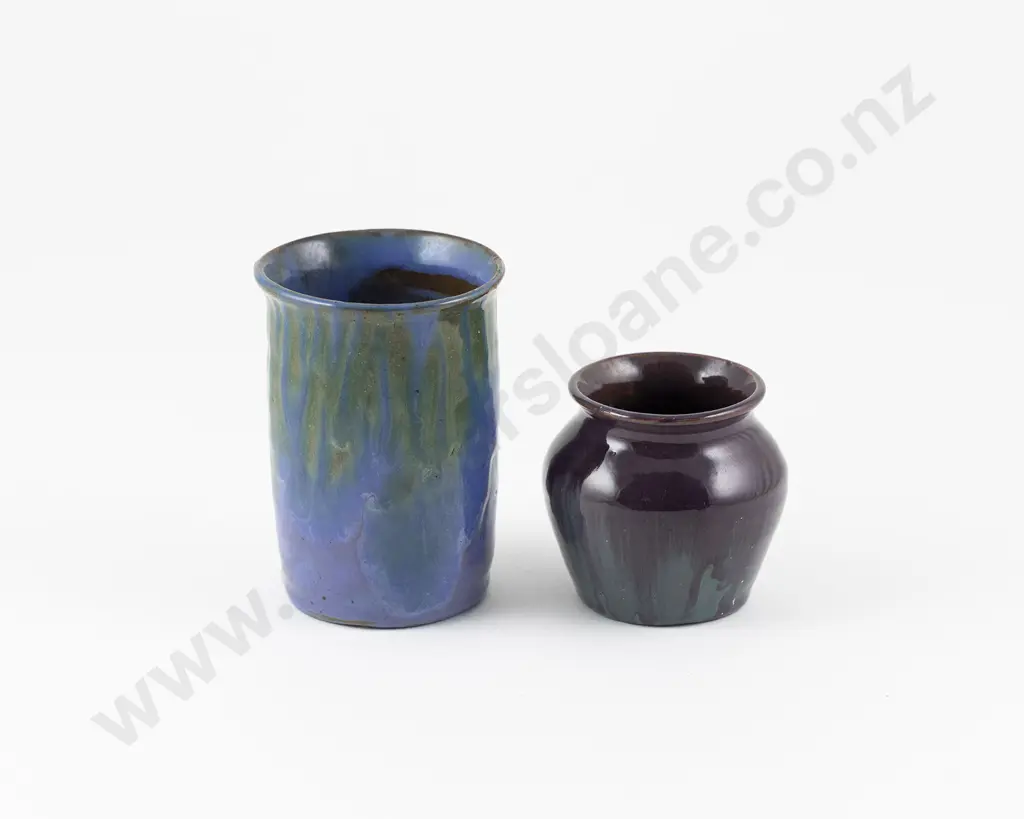 Two Elizabeth Matheson Paka Pottery Vases Image 1++