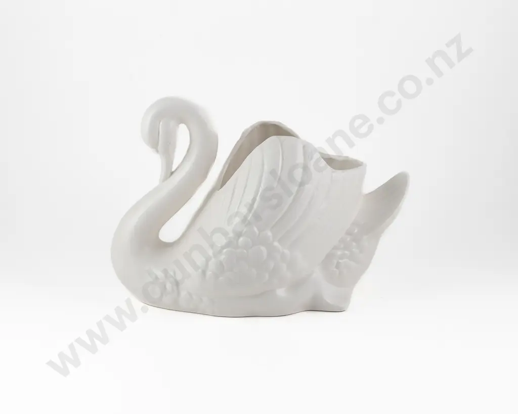 Large Crown Lynn Swan Image 1++