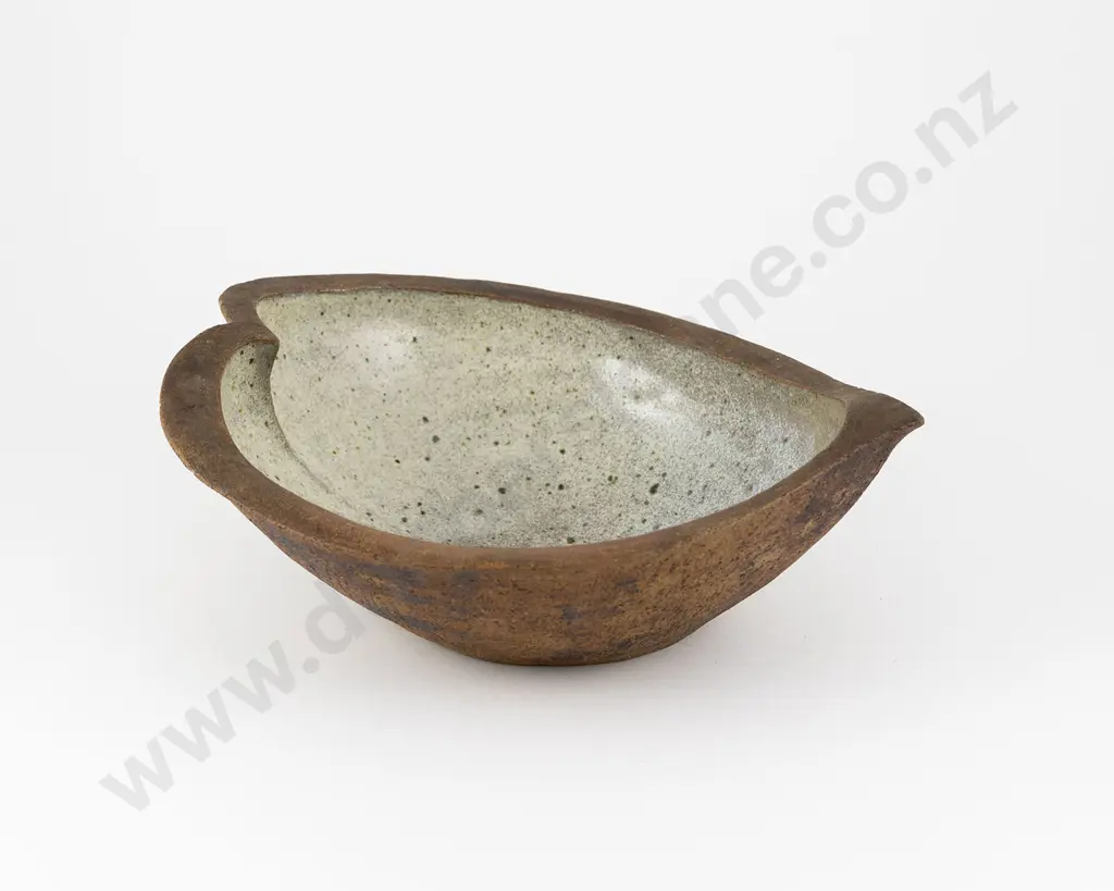 Jim Greig Unfolding Form Bowl Image 1++