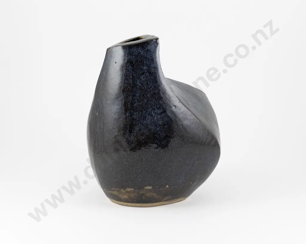 Jim Greig Turning Form Vase Image 1++